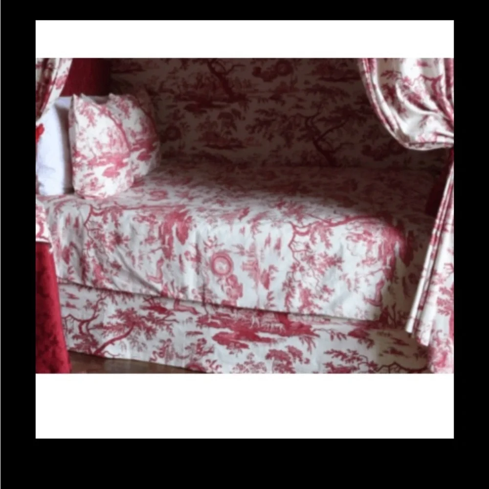 Authentique Vintage Pair of French Toile Euro-Shams 26 » Square ~ France ~ VGVC